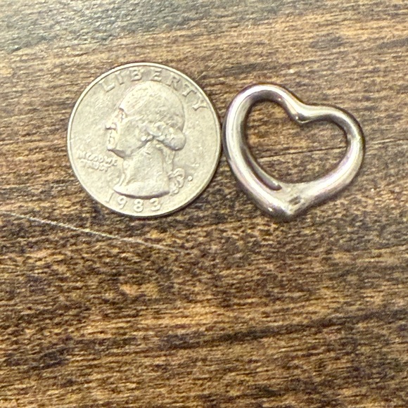 Tiffany & Co. Elsa Peretti Silver Open Heart Pendant - Picture 5 of 5